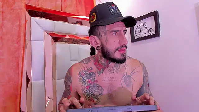 dilan scootk  online show from 05/21/26, 07:55