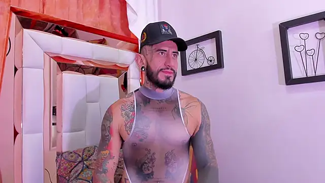 dilan scootk  online show from 05/10/26, 11:36