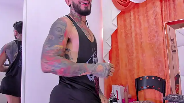 dilan scootk  online show from 04/14/26, 07:30