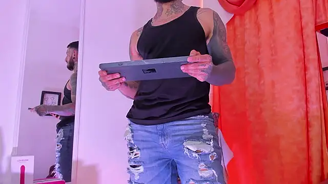 dilan scootk  online show from 03/06/26, 07:42