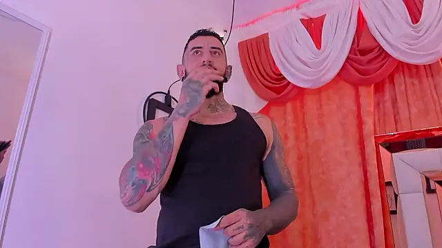 dilan scootk  online show from 03/11/26, 07:41