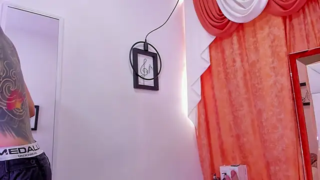 dilan scootk  online show from 05/23/26, 04:28