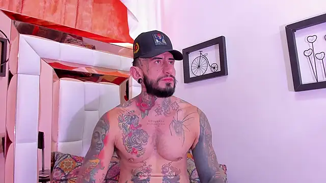 dilan scootk  online show from 04/11/26, 07:28