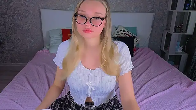 BoysLoveBlondee online show from 02/20/26, 07:43