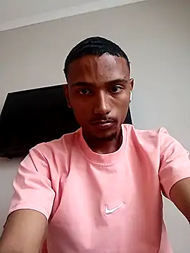 Snapshot of slimmydaddy69 chatting on 04/13/26, 09:35 slimmydaddy69 online show from 04/13/26, 09:35