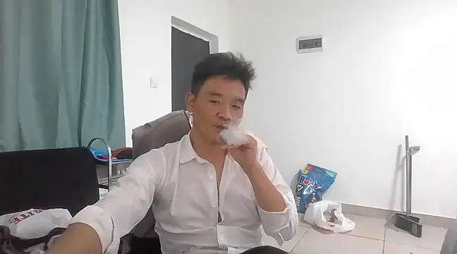 Snapshot of kisstoyousoon2024 chatting on 03/09/25, 06:21 kisstoyousoon2024 online show from 03/09/25, 06:21