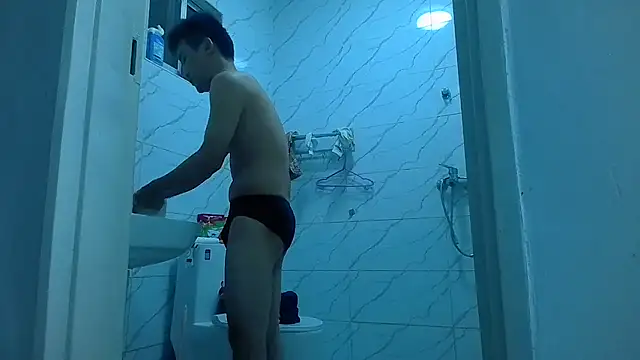 Snapshot of kisstoyousoon2024 chatting on 03/19/25, 10:42 kisstoyousoon2024 online show from 03/19/25, 10:42