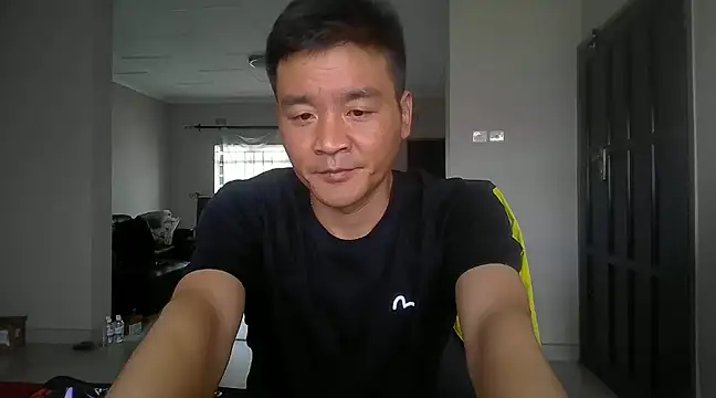 Snapshot of kisstoyousoon2024 chatting on 01/02/25, 01:51 kisstoyousoon2024 online show from 01/02/25, 01:51