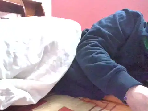 raka120294 online show from 12/30/24, 05:55