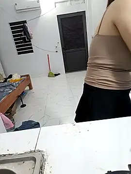 Snapshot of Little-star- chatting on 01/11/25, 11:02 Little-star- online show from 01/11/25, 11:02