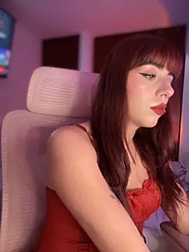 Snapshot of veronicaapink chatting on 10/29/25, 09:47 veronicaapink online show from 10/29/25, 09:47