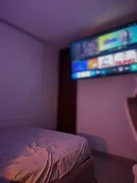 Snapshot of veronicaapink chatting on 11/11/25, 01:44 veronicaapink online show from 11/11/25, 01:44