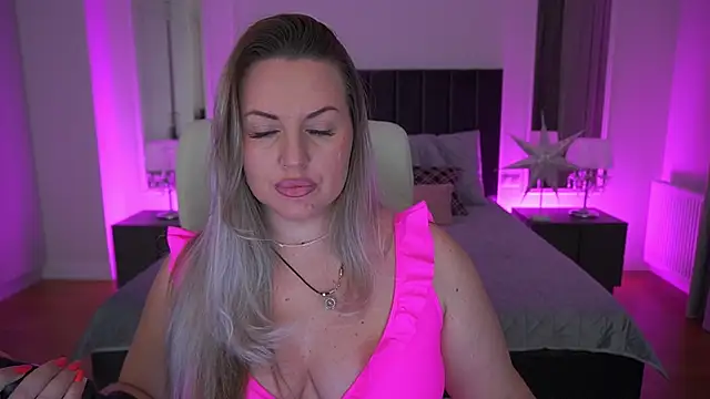 KiraCandyS online show from 03/14/26, 08:59