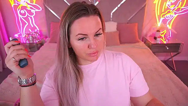KiraCandyS online show from 05/14/26, 08:28