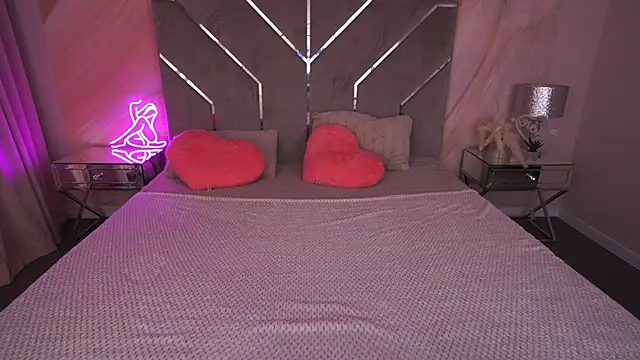 Snapshot of KiraCandyS chatting on 03/18/25, 09:10 KiraCandyS online show from 03/18/25, 09:10