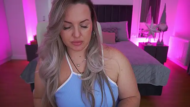 KiraCandyS online show from 01/13/26, 09:08