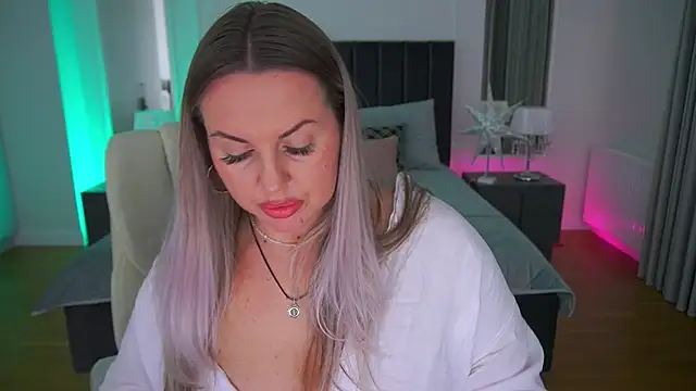 KiraCandyS online show from 03/11/26, 08:58