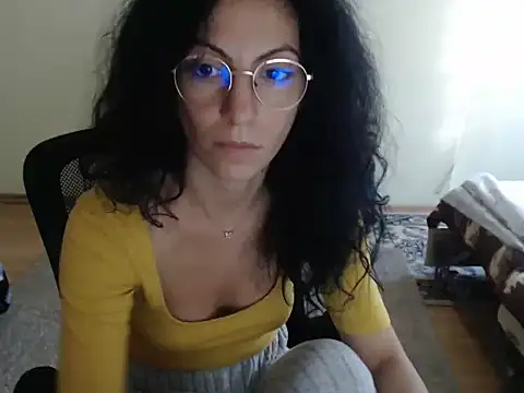 Emmatoo online show from 10/13/25, 01:34