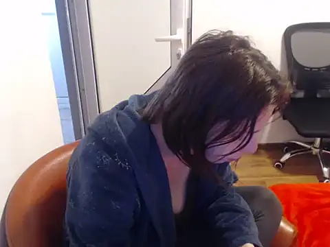 Emmatoo online show from 03/05/26, 07:43