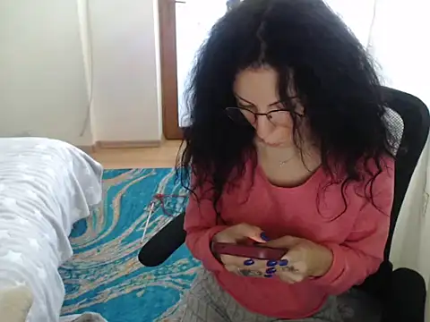 Emmatoo online show from 12/17/25, 12:32