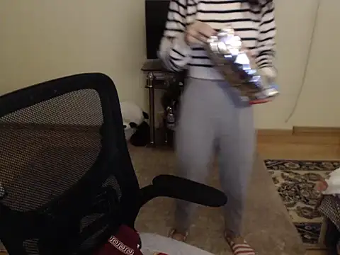 Emmatoo online show from 10/05/25, 05:03