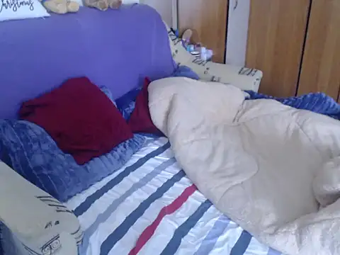 Snapshot of Emmatoo chatting on 01/12/26, 09:49 Emmatoo online show from 01/12/26, 09:49