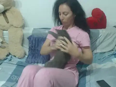 Emmatoo online show from 04/16/26, 09:39