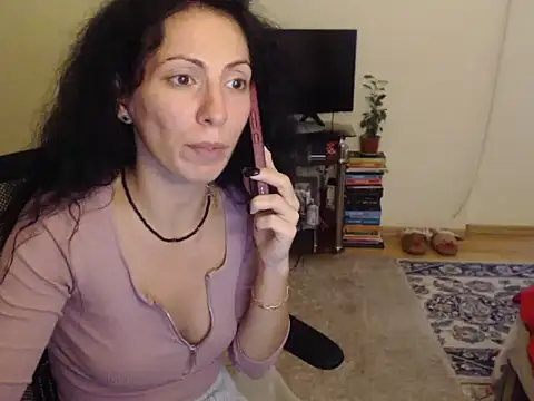 Emmatoo online show from 10/18/25, 02:52