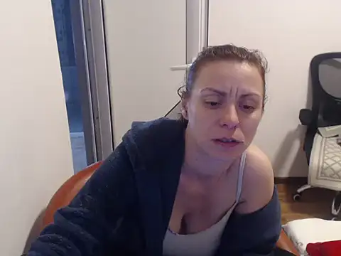 Emmatoo online show from 03/30/26, 07:26