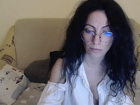 Snapshot of Emmatoo chatting on 02/20/26, 07:49 Emmatoo online show from 02/20/26, 07:49