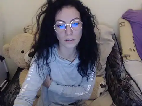 Snapshot of Emmatoo chatting on 01/08/26, 01:39 Emmatoo online show from 01/08/26, 01:39