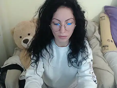 Snapshot of Emmatoo chatting on 01/09/26, 01:29 Emmatoo online show from 01/09/26, 01:29