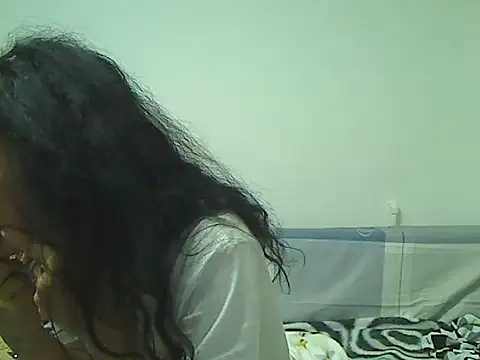 Emmatoo online show from 04/07/26, 07:32