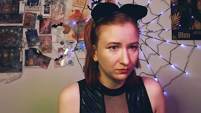 Snapshot of licentia__poetica chatting on 11/01/25, 10:58 licentia  poetica online show from 11/01/25, 10:58