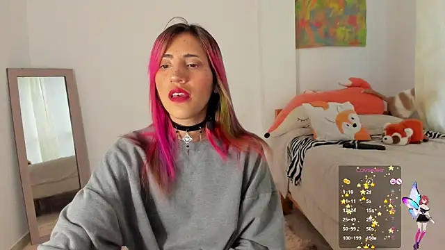 Snapshot of linnie_ chatting on 01/26/25, 11:17 linnie  online show from 01/26/25, 11:17