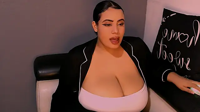 Emmacamille online show from 11/27/25, 11:27