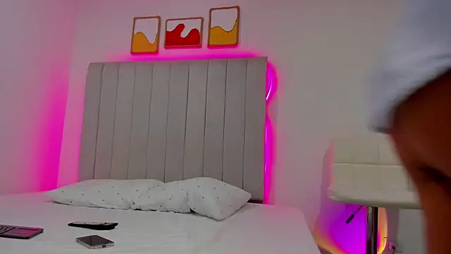 amy robertz online show from 11/28/25, 03:17