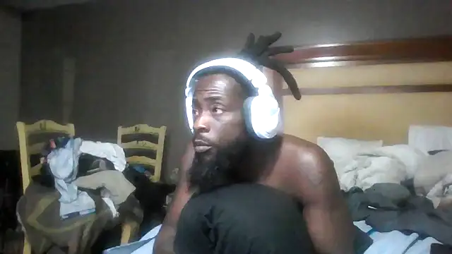 Snapshot of Mrbbc803 chatting on 10/07/25, 09:32 Mrbbc803 online show from 10/07/25, 09:32