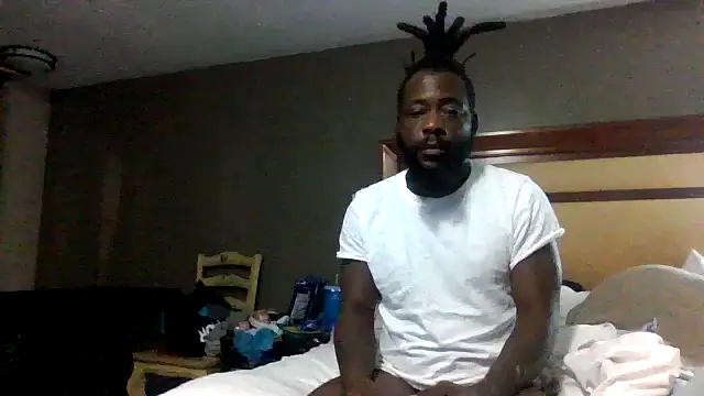 Snapshot of Mrbbc803 chatting on 09/27/25, 05:13 Mrbbc803 online show from 09/27/25, 05:13