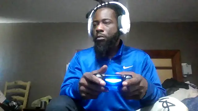 Snapshot of Mrbbc803 chatting on 10/02/25, 05:49 Mrbbc803 online show from 10/02/25, 05:49