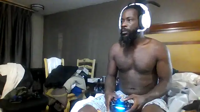 Snapshot of Mrbbc803 chatting on 10/01/25, 03:22 Mrbbc803 online show from 10/01/25, 03:22