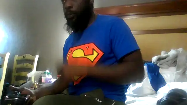 Snapshot of Mrbbc803 chatting on 09/10/25, 05:23 Mrbbc803 online show from 09/10/25, 05:23