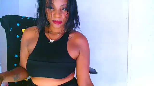 Snapshot of SAVAGExBOO chatting on 10/17/25, 12:14 SAVAGExBOO online show from 10/17/25, 12:14