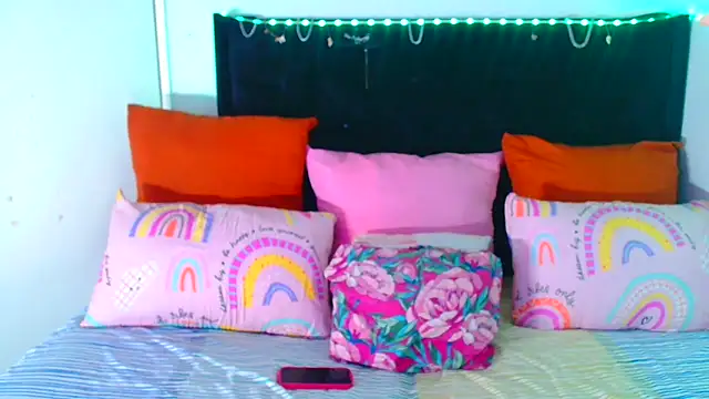 SAVAGExBOO online show from 10/21/25, 10:20