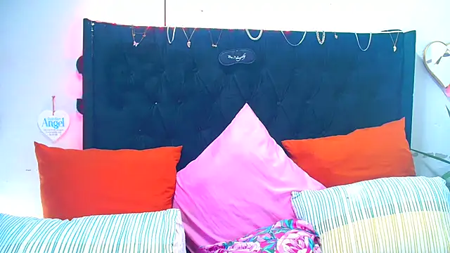 SAVAGExBOO online show from 12/18/25, 03:11