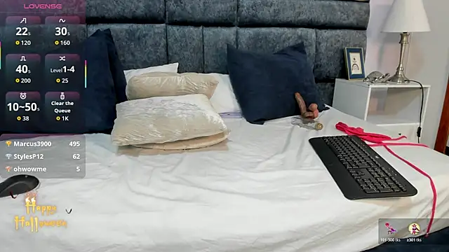 Snapshot of sofia_samuels chatting on 11/02/25, 03:28 sofia samuels online show from 11/02/25, 03:28