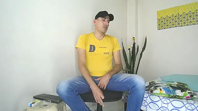 Snapshot of jayydenandjacob chatting on 03/10/25, 06:56 jayydenandjacob online show from 03/10/25, 06:56