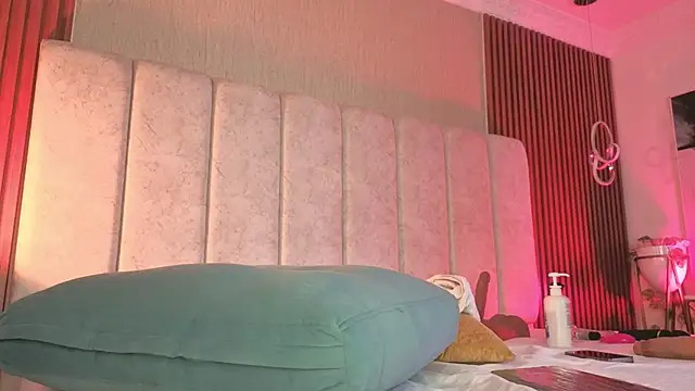 HannaRed  online show from 03/16/26, 07:38