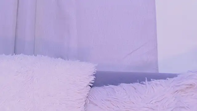 Pamela Rosal online show from 10/25/25, 01:38