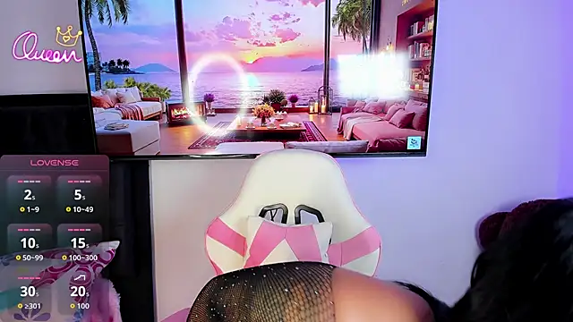 Snapshot of Maryonthemoon chatting on 01/15/26, 09:34 Maryonthemoon online show from 01/15/26, 09:34